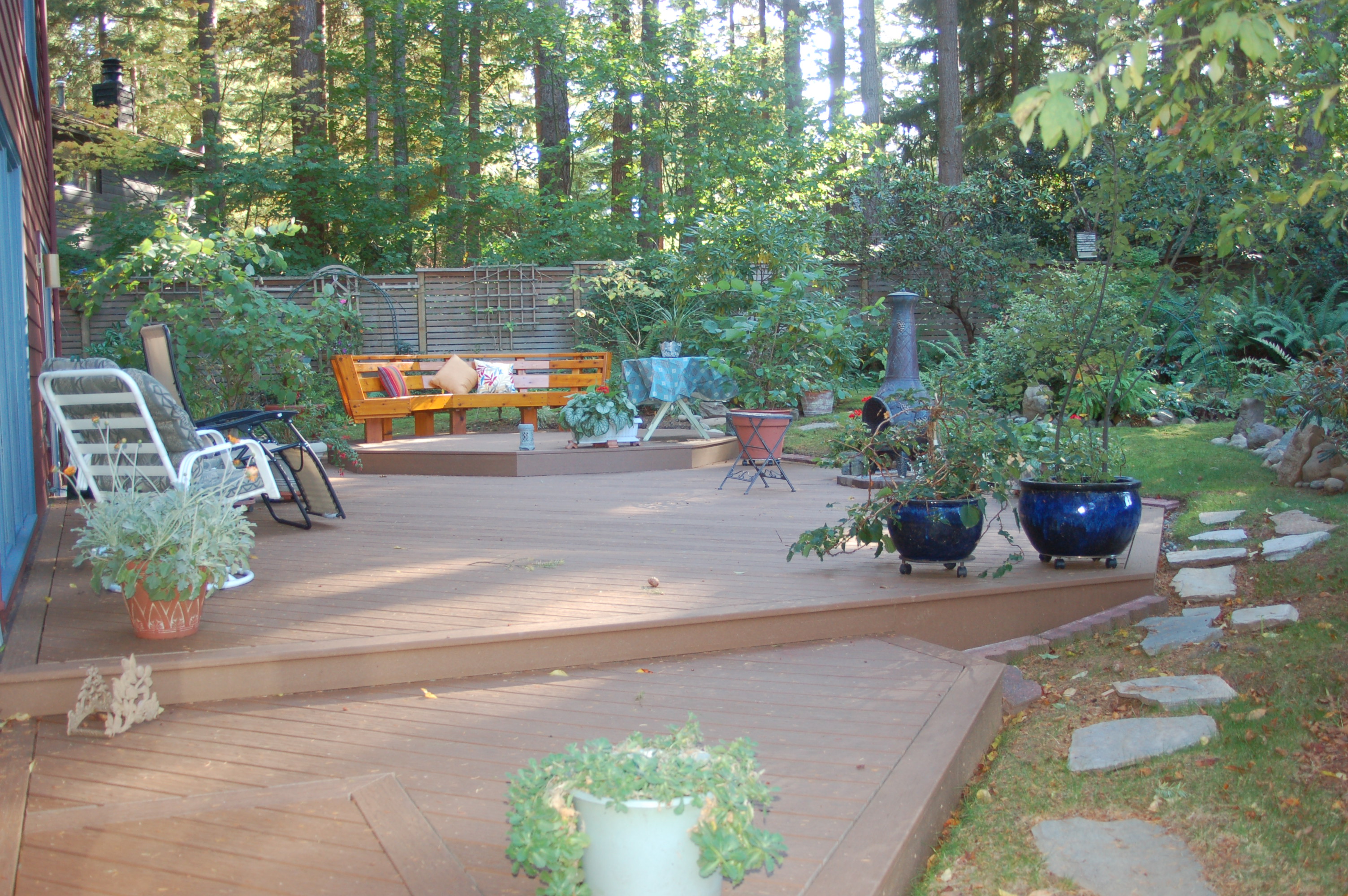 Multi-level Deck with Built-in Bench