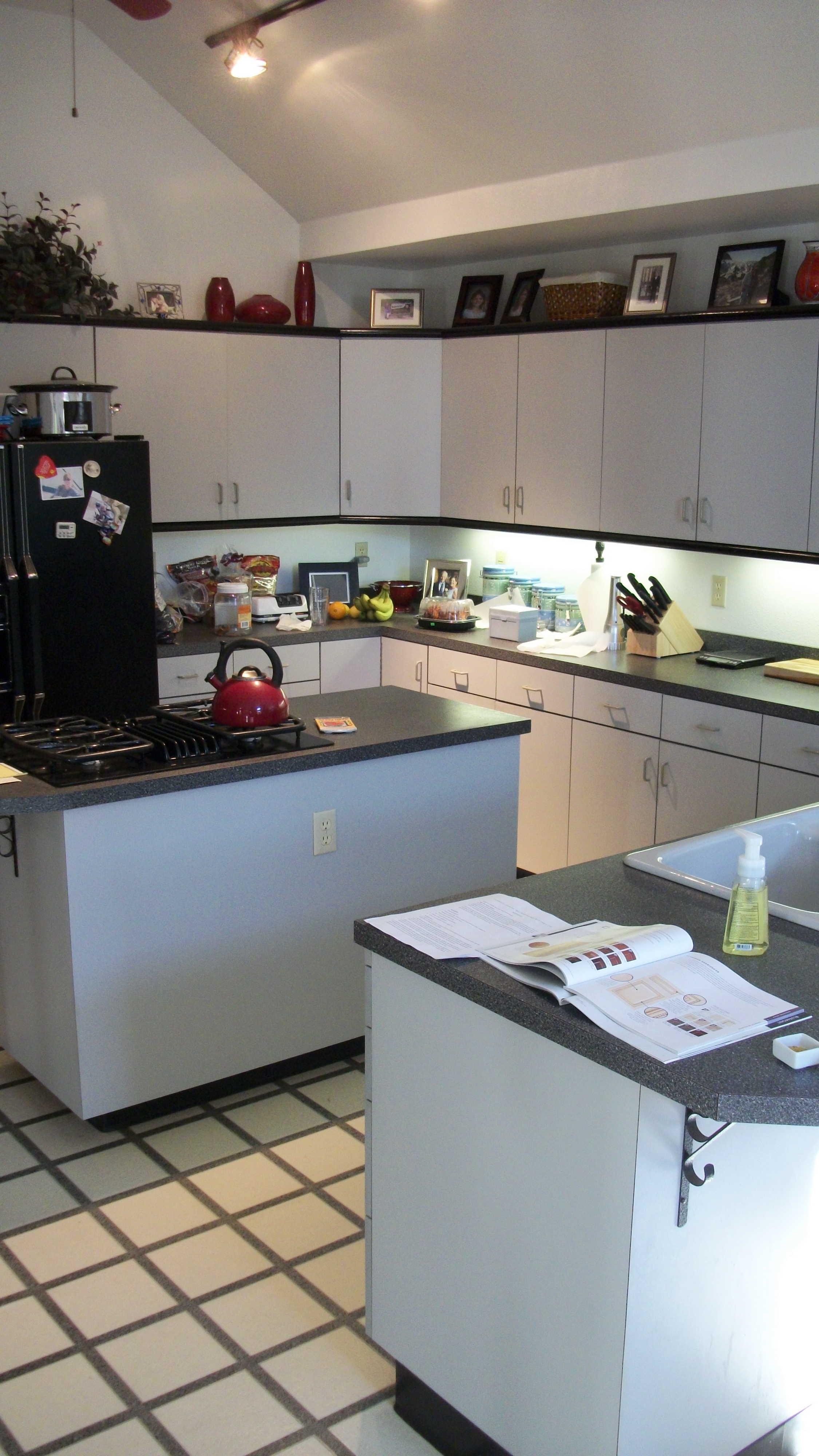 Kitchen Cabinet Hunges Kitchen Cabinet Hunges