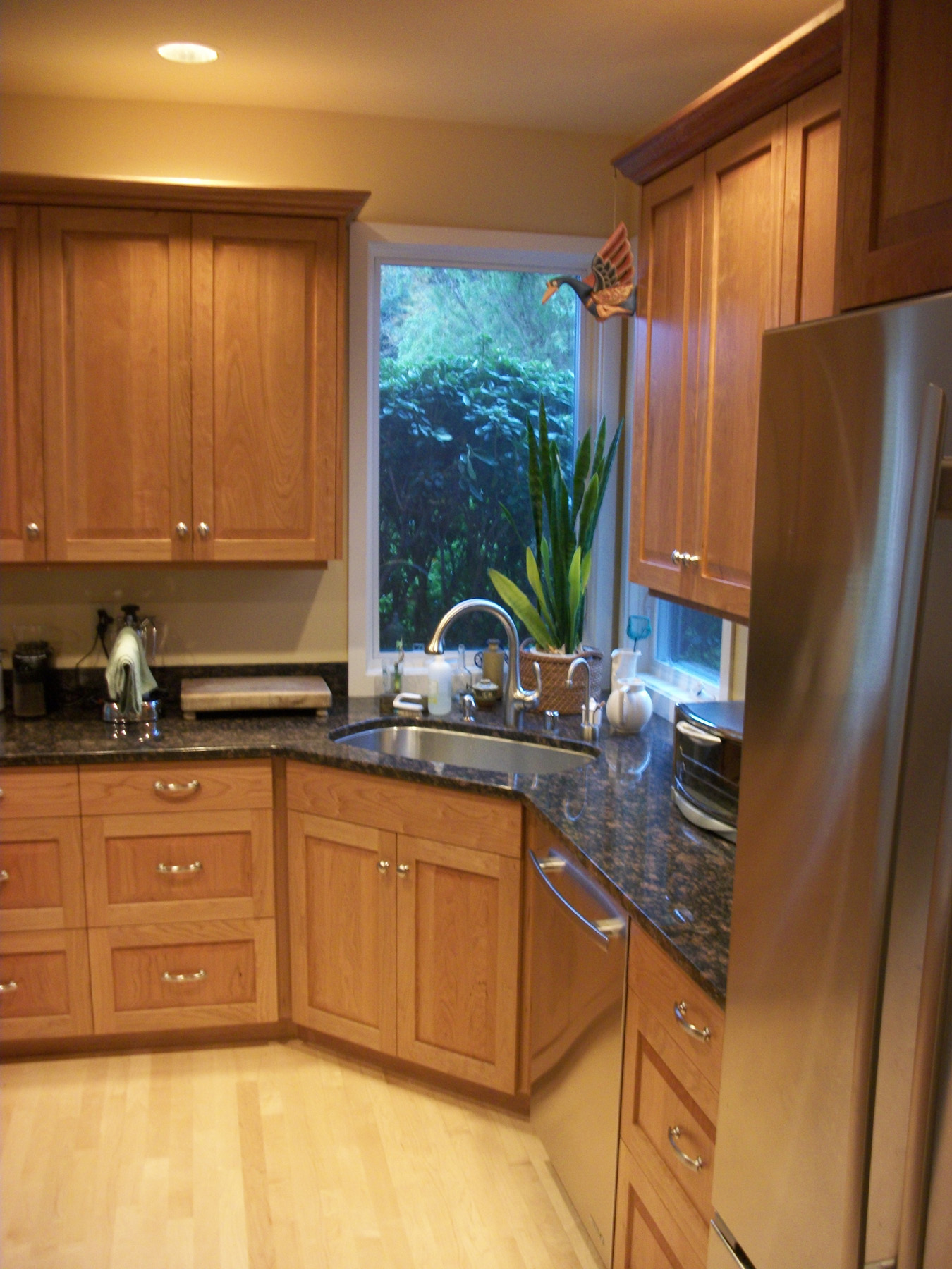 How to select your kitchen cabinet material | Rose Construction Inc